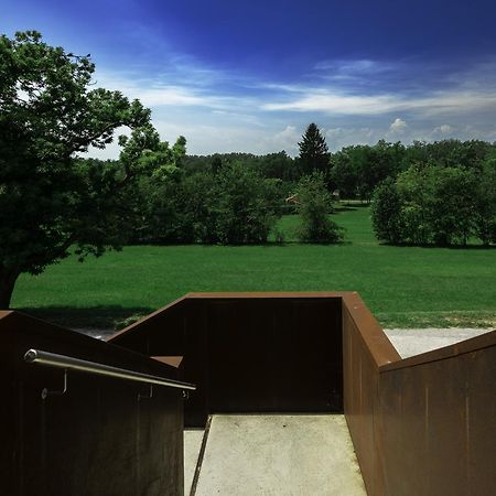 ガッララーテ Cascina Monte Divisoホステル エクステリア 写真
