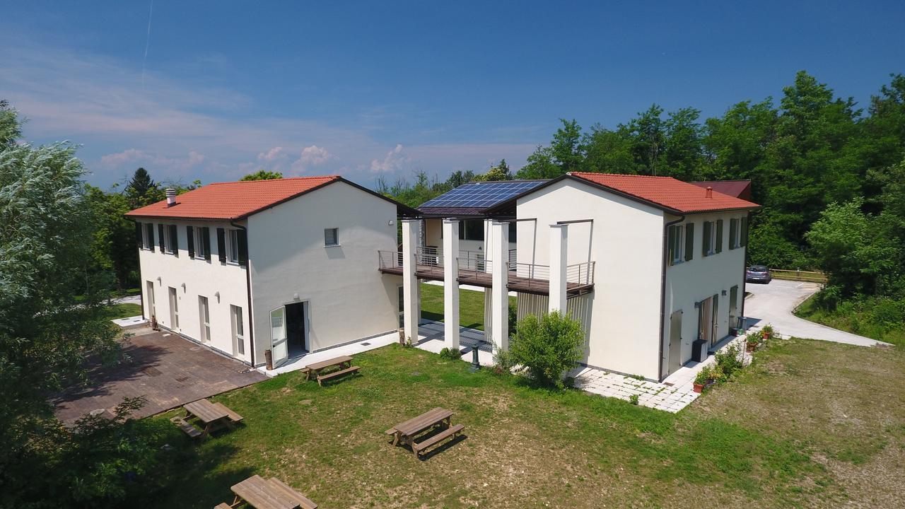 ガッララーテ Cascina Monte Divisoホステル エクステリア 写真
