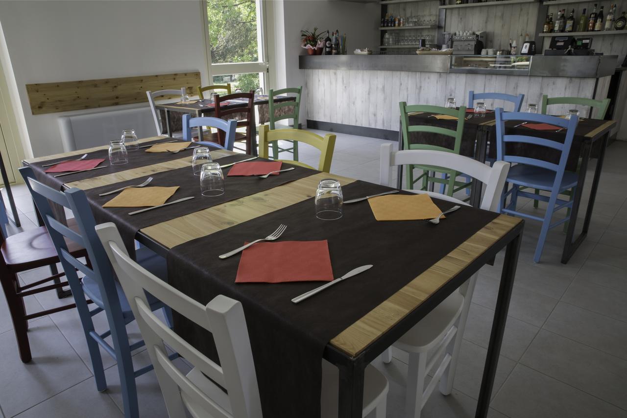 ガッララーテ Cascina Monte Divisoホステル エクステリア 写真