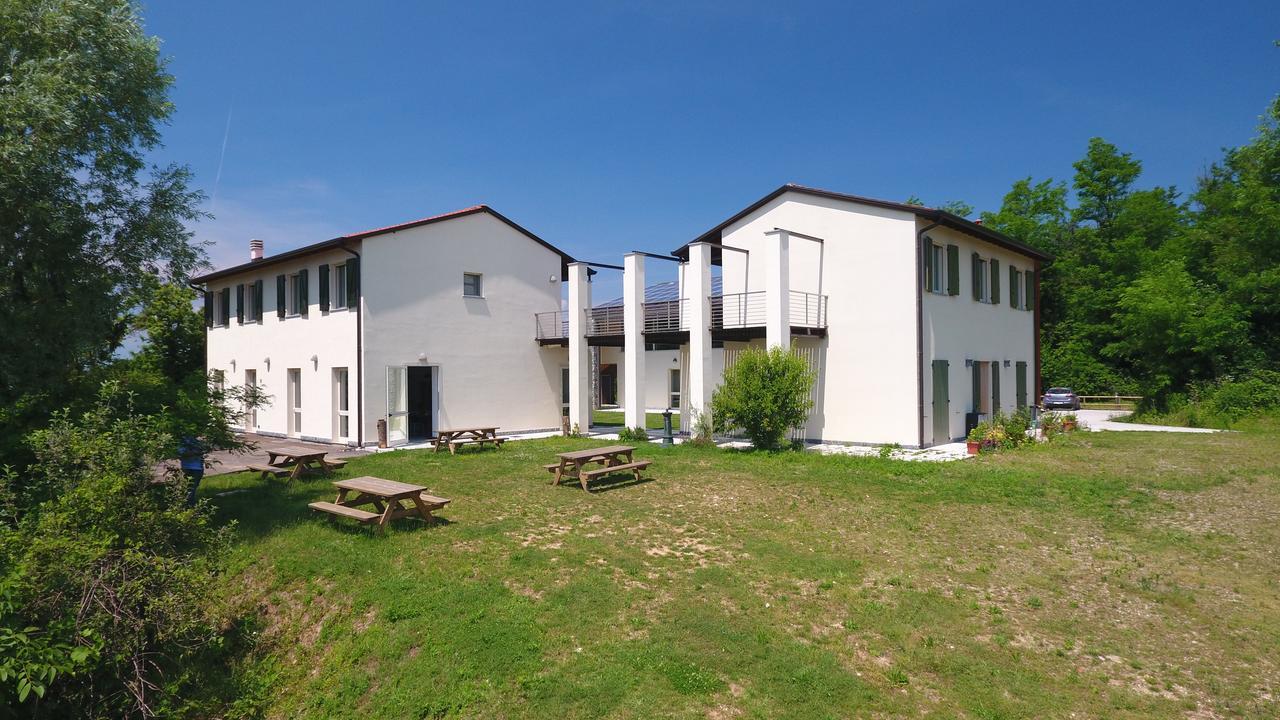 ガッララーテ Cascina Monte Divisoホステル エクステリア 写真